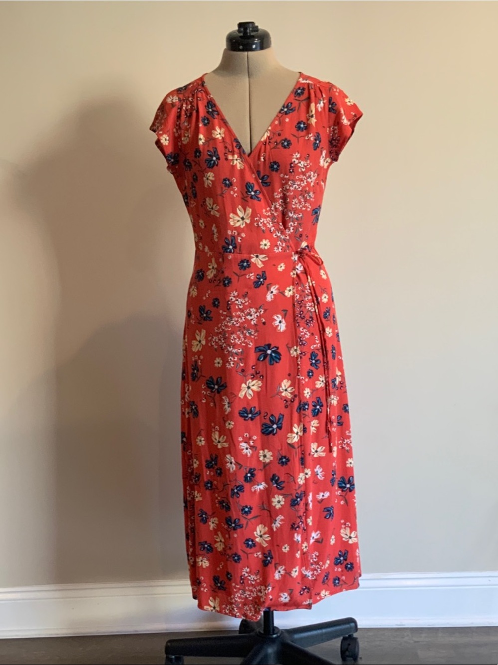 H&M Coral Red Floral Wrap Midi Dress